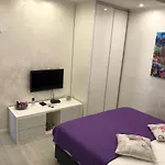 维德公寓 *