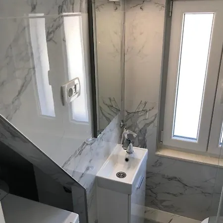 Apartament Vid *